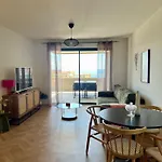 T2 Vue Apartment *