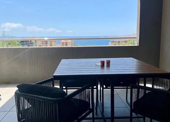 T2 Vue * Αζάτσιο