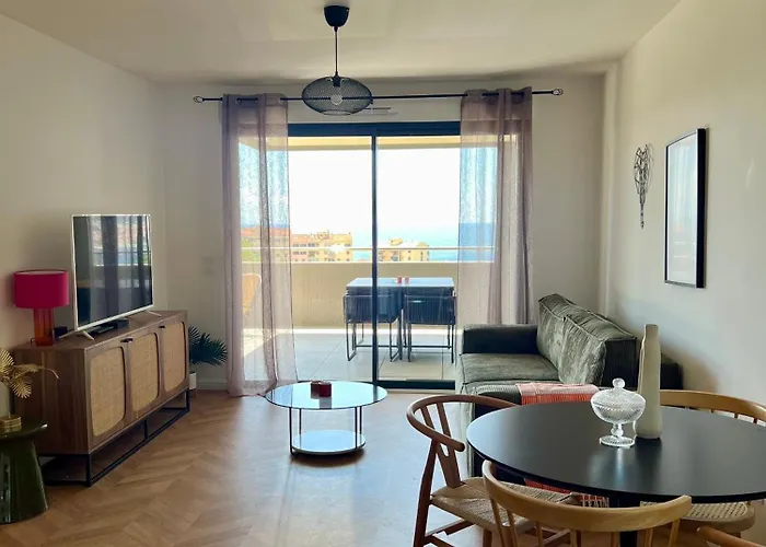 T2 Vue Διαμέρισμα *